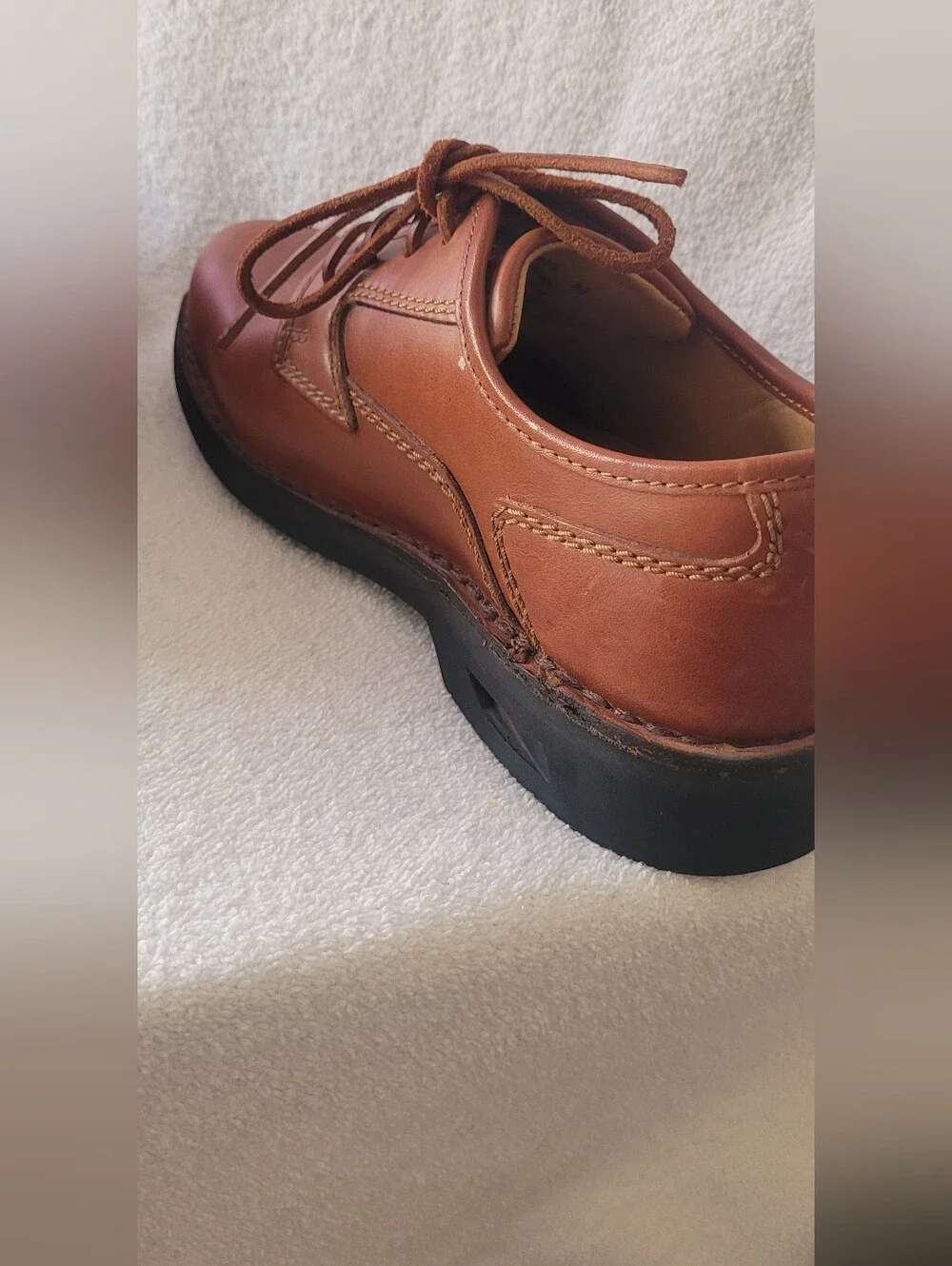 Clarks Men’s Brown Leather Active Air Vent Business/Dress Shoes  Size 8.5  med